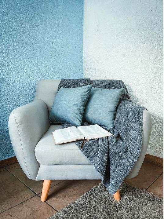 Open-plan modular benches